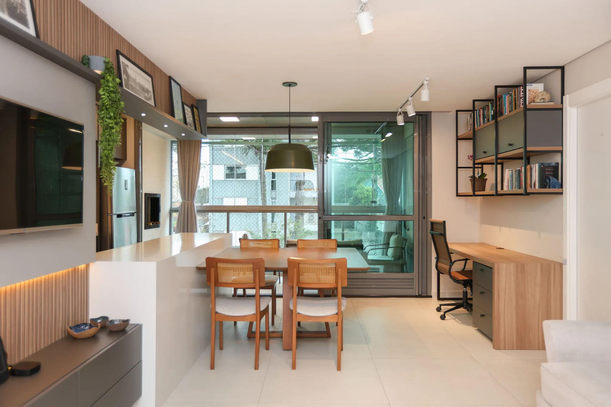 85m² privativos, 2 suítes e 2 vagas, pronto para morar